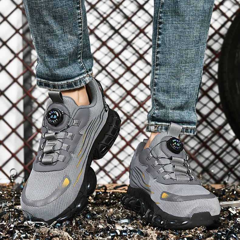 Durable army boots for men