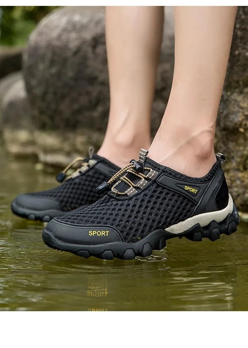 Lightweight anti-slip outdoor shoes for men