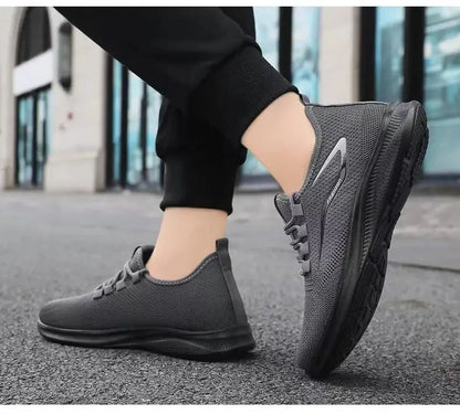 Lightweight mesh sneakers for active men
