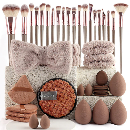 Professional makeup brush set for women