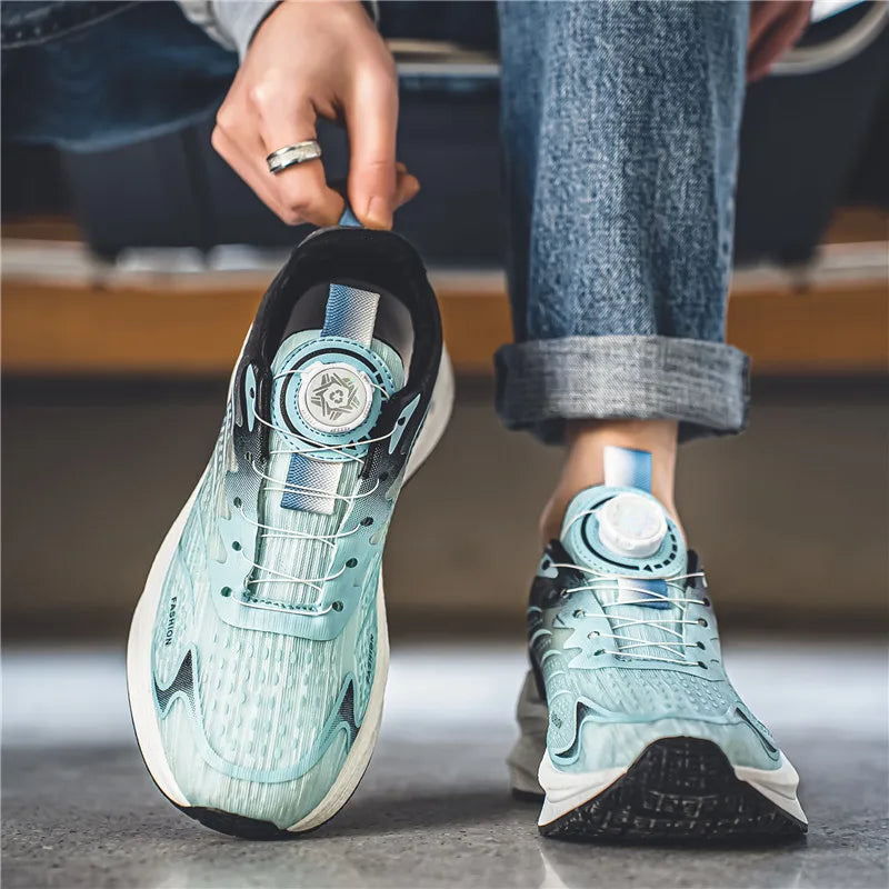 Outdoor sports shoes for men