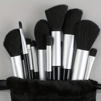 Travel-friendly brush set